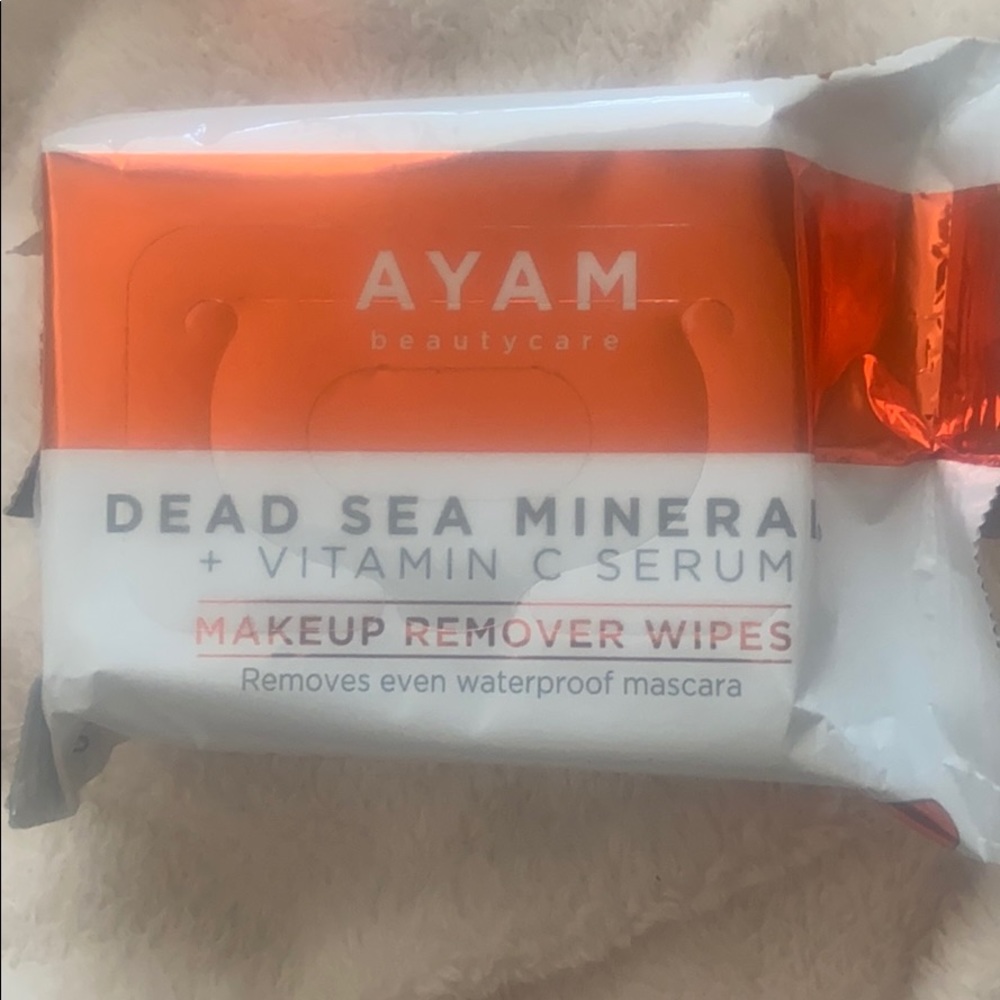 Ayala wipes